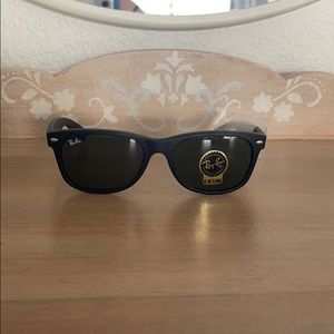 New Wayfarer Ray-Ban  Sunglasses